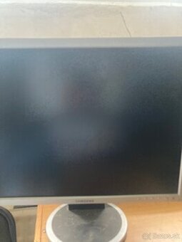Monitor k pc