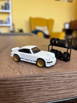 Hot Wheels autíčka s custom gumenými kolieskami