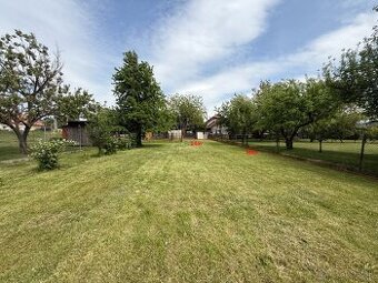 Slnečný stavebný pozemok 864 m² - Kotešová (cca 14m x 60m)