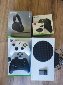 Xbox series S 1 TB, dva ovládače, slúchadlá, batérie