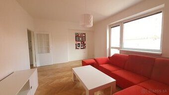 Prenájom 3 izbový byt Malá Praha, Cena: 850 €/mes