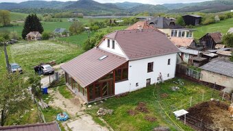 Priestranný rodinný dom s wellness - Večelkov okr. R.Sobota