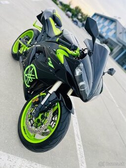 Yamaha R1