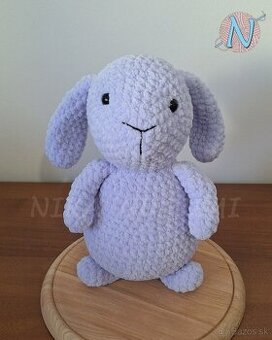 Háčkovaná figúrka - Lucy Bunny