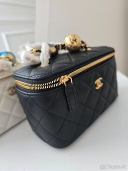 Chanel kabelka skladom Vanity