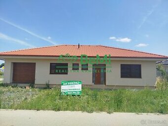 021-12-PAMA Novostavba - 4 izbový rodinný dom s 2 garážou -