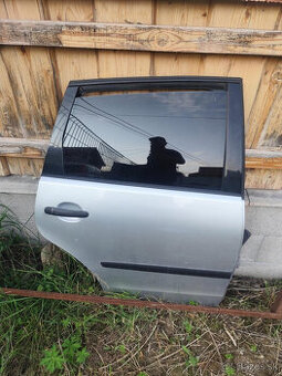 zadné dvere NA Volkswagen polo 2002-2009