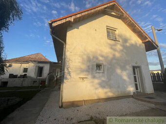 Priestranný rodinný dom vhodný aj na podnikanie – Cabaj-Čá