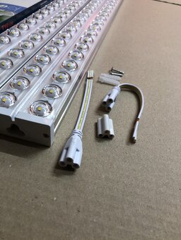 120cm LED stropné  svietidlo lineárne so šošovkami