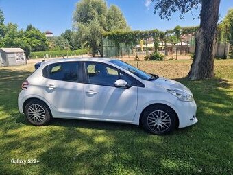 Peugeot 208 1.2 benzin automat