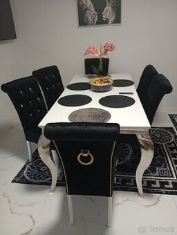 Chesterflied stôl a stoličky 6ks