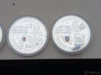 2xStrieborna medajla