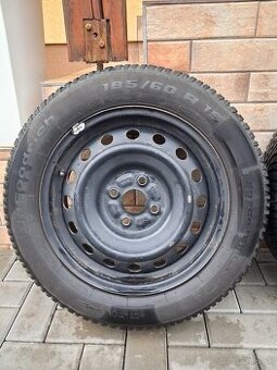 Predám zimné pneumatiky +disky R15