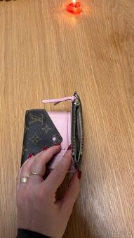Penazenka louis vuitton