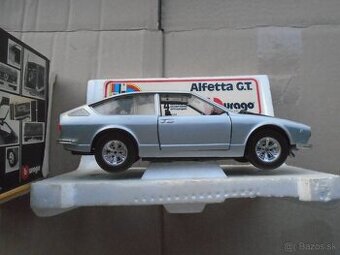 Stara hračka Burago Alfa