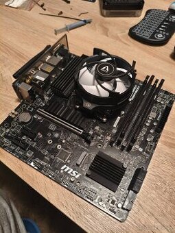 PREDANÉ Ryzen B550M,5700X, 32GB, Set doska,cpu,ram,nvme