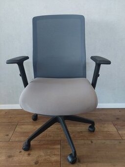 Kancelárska stolička v TOP stave