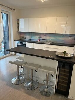 Prémiový 3 izbový byt Mlynská Bašta s parkovacím miestom