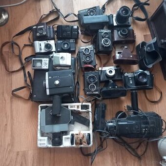Staršie fotoaparáty a kamery