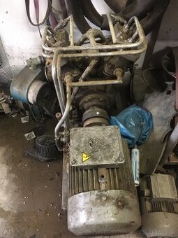 vzduchový kompresor 4 valec