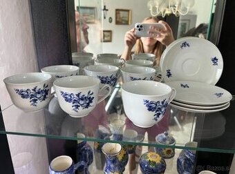 porcelán, keramika sady hrnečků, talířků, váz