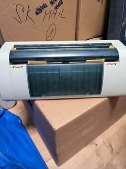 Stroj na rezanie vizitiek