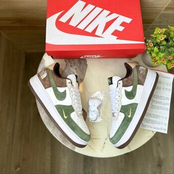 NOVE Nike AIRFORCE NORTH FACE GUCCI