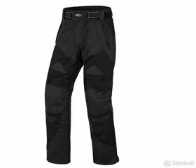 Textilní kalhoty s membránou na motorku nebo skútr