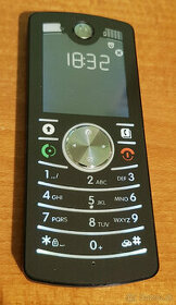 Motorola F3 - 1