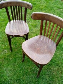 Stoličky a stolík