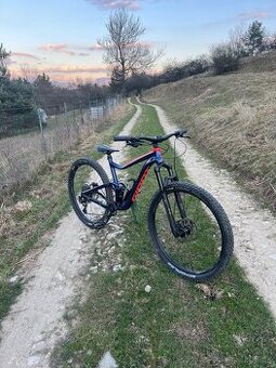 Celoodpružený horský bicykel Giant Trance 2020