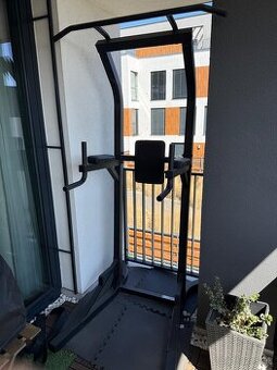 Decathlon hrazda na posilnovanie