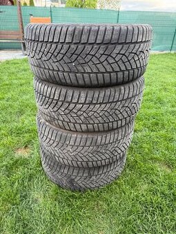 GOOD YEAR 235/40R19