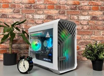 Ryzen 7 7700X\32GB\RTX 3080Ti\SSD\850W Zdroj