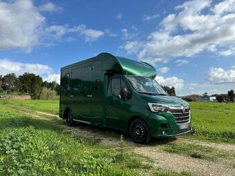 Prepravník koní Renault Master 5-miestny ATM / Automat NOVE