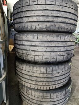 Pirelli Pzero 235/35 R19
