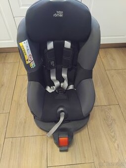 Predám autosedačku Britax Römer Dualfix M i-size do 18kg