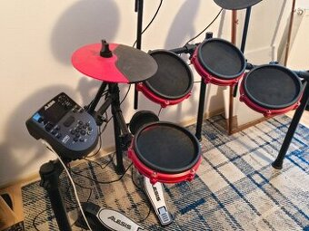 Alesis Nitro