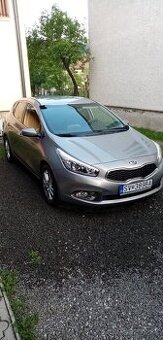 KIA ceed 1,6 GDi FIFA EDITION