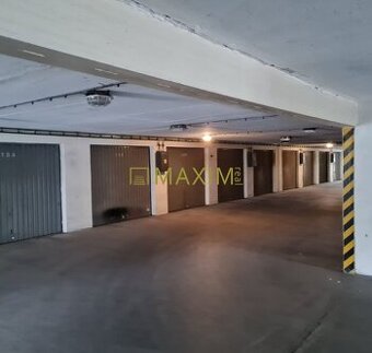 Garáž v Podunajských Biskupiciach na  Lotyšskej ulici