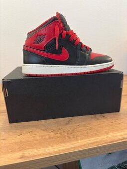 Jordan 1 Mid "Alternate Bred" – Veľkosť EU 38