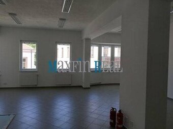 MAXFIN REAL - prenájom priestoru 113m2 na pešej zóne v Nitr