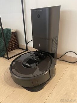 Roomba i8
