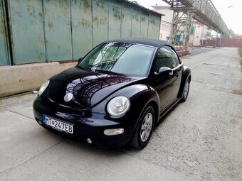 Volkswagen New Beetle Cabriolet 1.4 55 kW (benzín) – čierny - 1