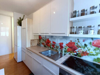 Predaj 2 izbového zrekonštruovaného zariadeného tehlového by