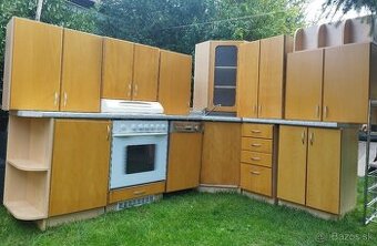 Kuchynská linka +spotrebiče