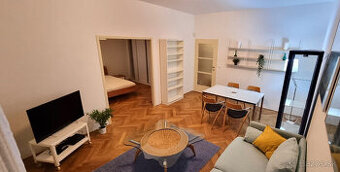 2,5i byt s vlastnou záhradkou v centre mesta