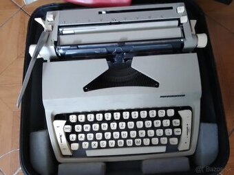 Písací stroj CONSUL