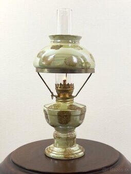 Starozitnu petrolejku Kosmos - 1