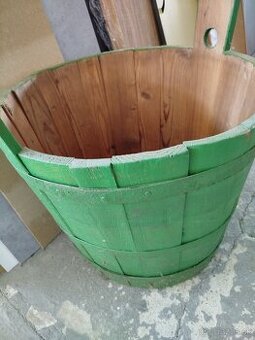 Drevená každá priemer 60 cm výška 70 cm